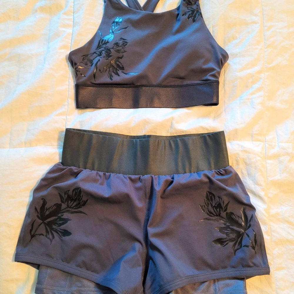 NWOT Fabletics 2-Piece Shorts & Bra Set